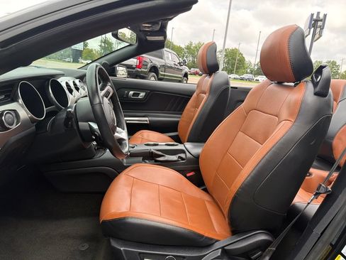 Used 2018 Ford Mustang GT Premium RWD image 8