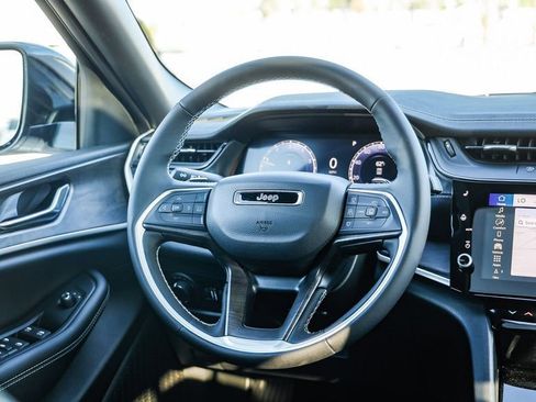 New 2026 Jeep Grand Cherokee Altitude AWD/4WD image 16