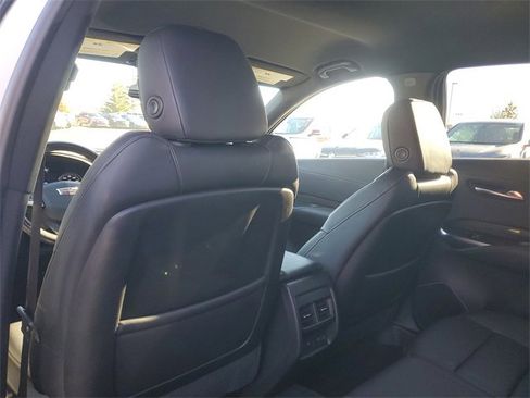 Used 2020 Cadillac XT4 Sport w/ Cold Weather Package image 12