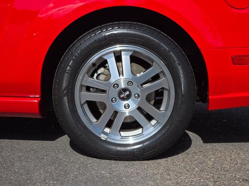 Used 2006 Ford Mustang GT image 32