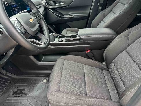 Used 2026 Chevrolet Equinox LT FWD image 13