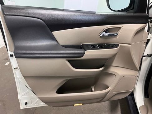 Used 2016 Honda Odyssey EX-L image 19