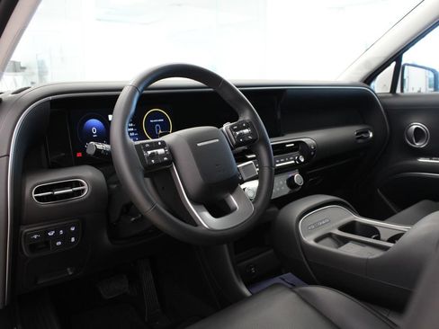 Used 2026 Hyundai Palisade SEL FWD image 13