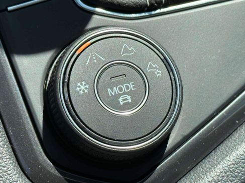 Certified 2024 Volkswagen Tiguan S image 28