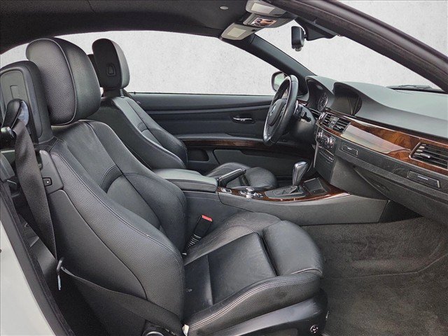 Used 2011 BMW 328i Convertible RWD image 17