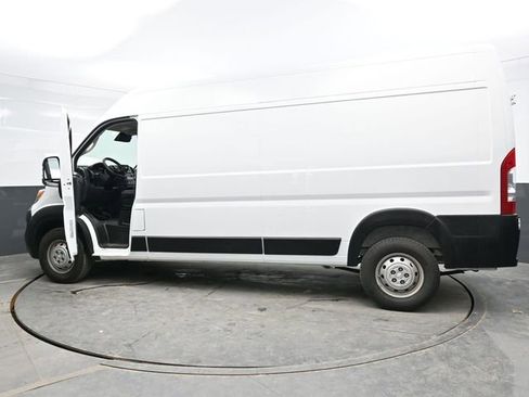 Used 2023 RAM ProMaster 2500 image 42