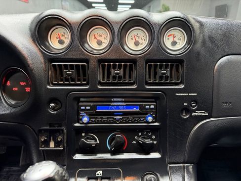 Used 2001 Dodge Viper RT/10 RWD image 24