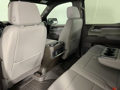 Used 2025 GMC Sierra 1500 SLT w/ SLT Premium Package image 31