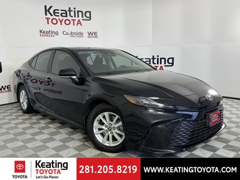 Certified 2025 Toyota Camry LE image 2