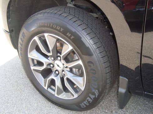 Used 2023 Chevrolet Silverado 1500 RST image 7