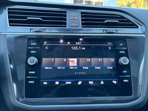 Used 2024 Volkswagen Tiguan Wolfsburg Edition image 21