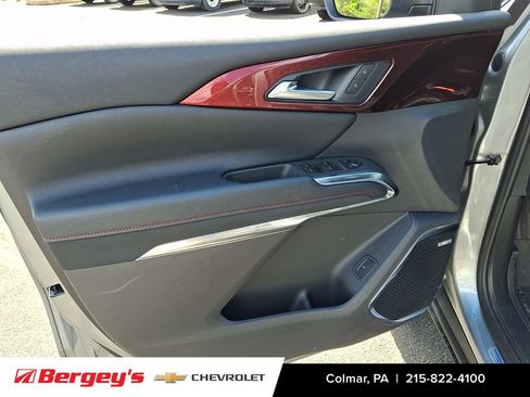 New 2026 Chevrolet Traverse Z71 w/ Enhanced Driving Package AWD/4WD image 10