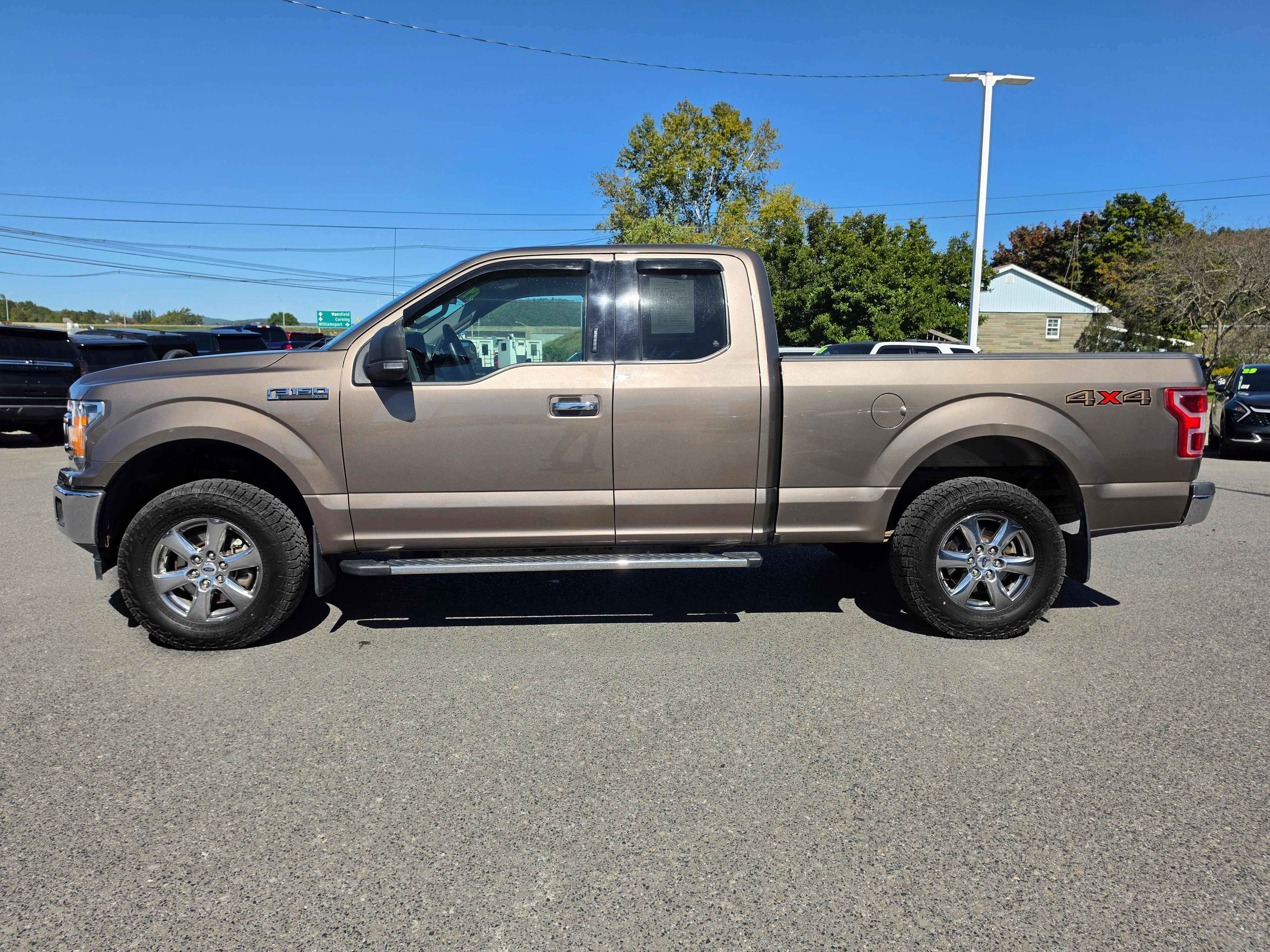 Used 2019 Ford F150 XLT w/ Equipment Group 302A Luxury AWD/4WD image 6