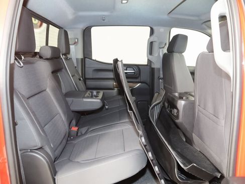 Used 2020 Chevrolet Silverado 1500 LT Trail Boss image 12