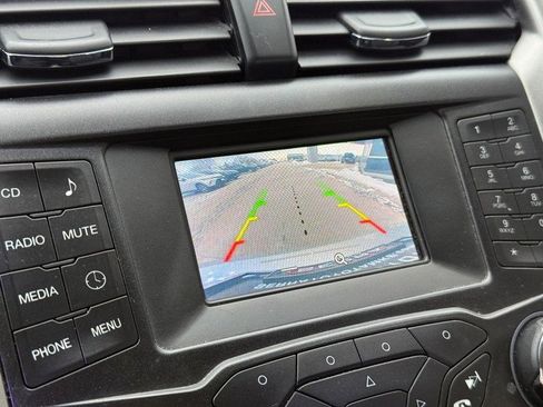 Used 2017 Ford Fusion SE image 24