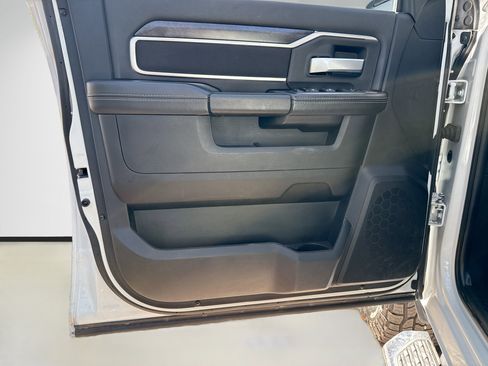 Used 2024 RAM 3500 Big Horn image 21