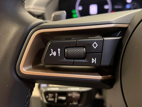 Used 2024 Porsche Panamera 4 image 31