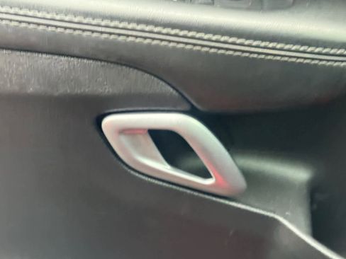 Used 2017 Dodge Challenger SXT Plus image 10