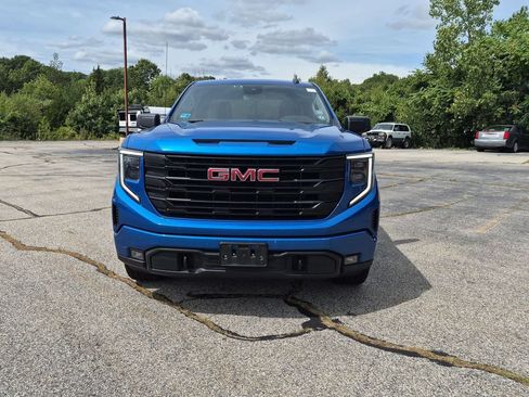 Used 2023 GMC Sierra 1500 Elevation AWD/4WD image 6