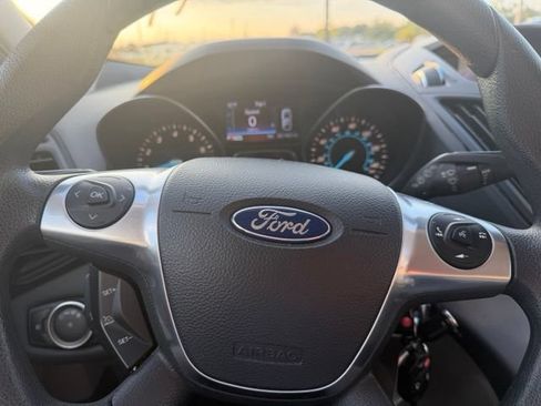 Used 2016 Ford Escape SE FWD image 14