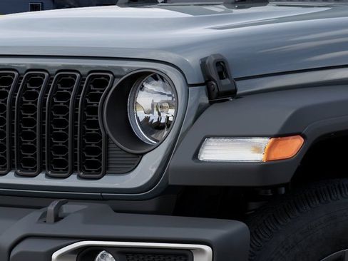 New 2026 Jeep Gladiator Sport AWD/4WD image 11