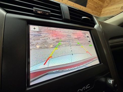 Used 2019 Ford Fusion SE image 23