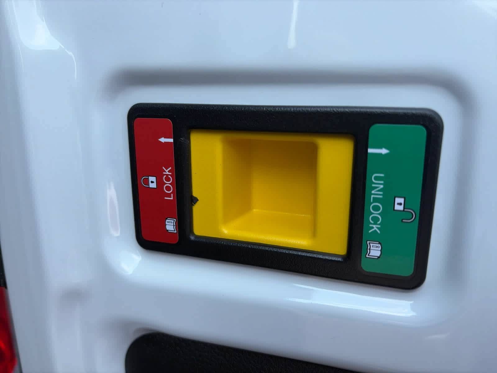 New 2026 Ford Transit 250 148 Medium Roof w/ Load Area Protection Package RWD image 27