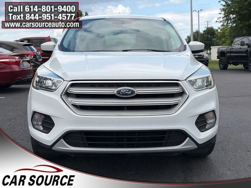 Used 2019 Ford Escape SE AWD/4WD image 2