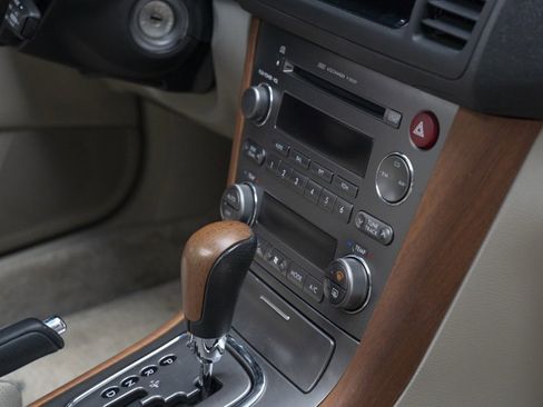 Used 2005 Subaru Legacy GT image 32