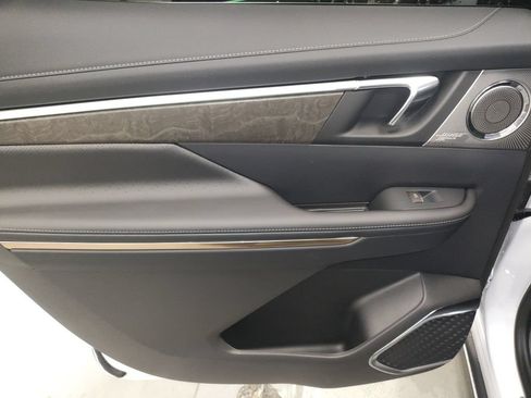New 2026 Buick Enclave Avenir w/ Super Cruise Package FWD image 27