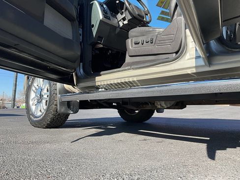 Used 2010 Ford F150 Lariat image 39