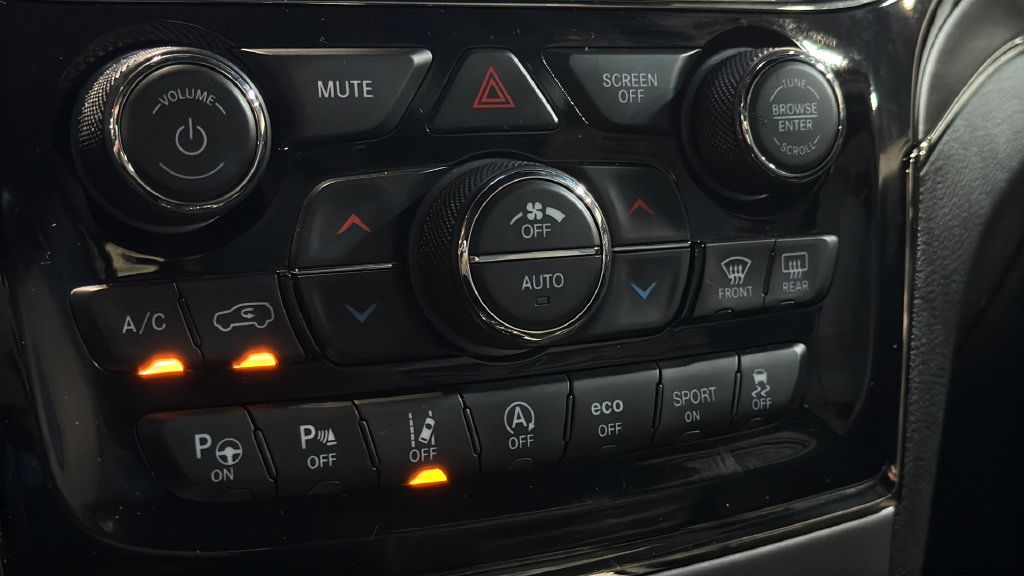 Used 2021 Jeep Grand Cherokee Limited X AWD/4WD image 34