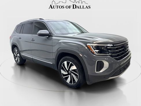Used 2025 Volkswagen Atlas SEL AWD/4WD image 4