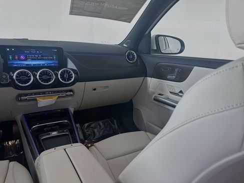 New 2026 Mercedes-Benz GLA 250 image 23