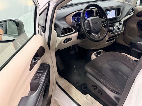 Used 2023 Chrysler Voyager LX w/ Fleet Security Group image 10