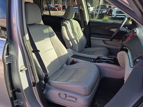 Used 2019 Honda Pilot Elite image 19