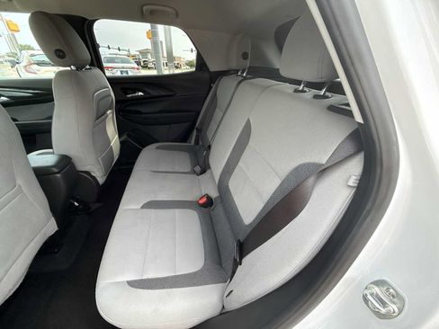 Used 2025 Chevrolet TrailBlazer LT FWD image 21