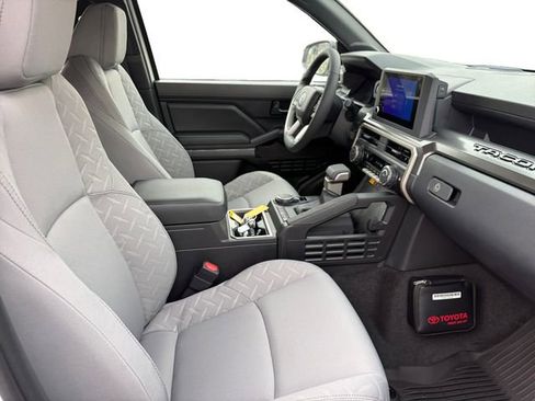 New 2026 Toyota Tacoma SR5 AWD/4WD image 17