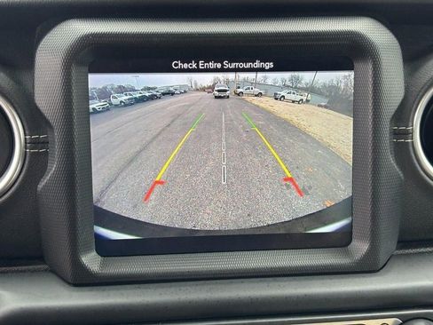 Used 2019 Jeep Wrangler Unlimited Sahara w/ Dual Top Group image 19