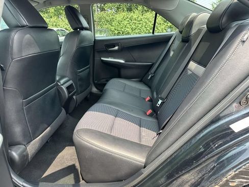 Used 2014 Toyota Camry SE FWD image 15