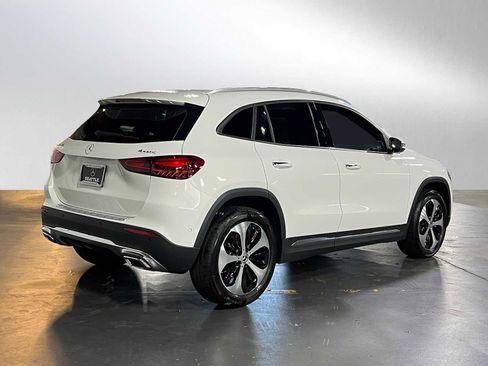 Used 2025 Mercedes-Benz GLA 250 4MATIC image 8