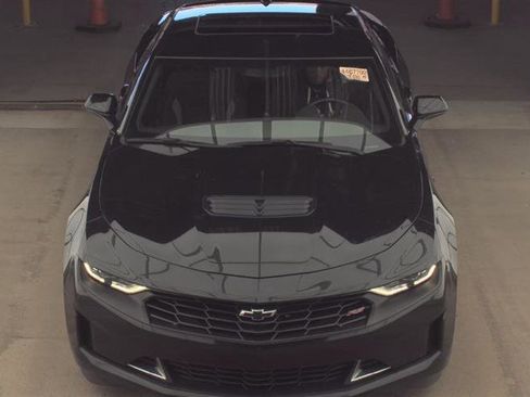 Used 2021 Chevrolet Camaro LT w/ RS Package RWD image 5