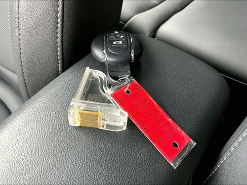 Certified 2024 MINI Cooper Countryman image 15