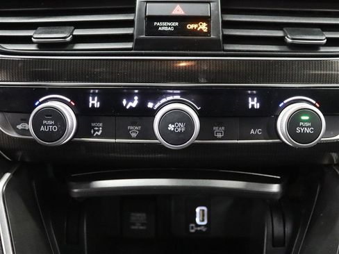 Used 2018 Honda Accord Sport image 27