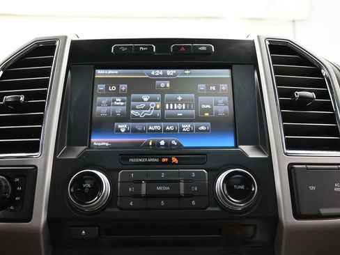 Used 2015 Ford F150 King Ranch w/ Equipment Group 601A Luxury AWD/4WD image 35