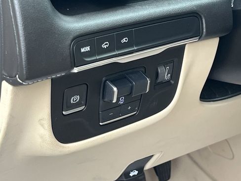 Used 2021 Cadillac Escalade Premium Luxury w/ Driver Assist Tech Package image 12