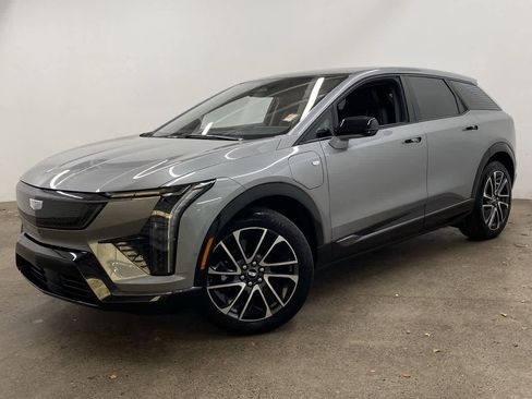 Used 2025 Cadillac Optiq Sport 2 w/ LPO, Floor Liner Package image 1