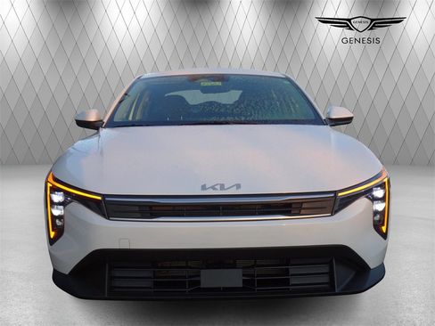 Used 2025 Kia K4 LX image 7