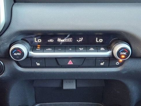 Used 2025 MAZDA CX-50 AWD 2.5 S w/ Premium Package image 17