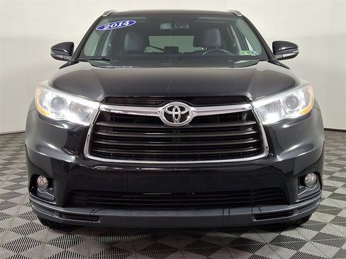 Used 2014 Toyota Highlander XLE image 5